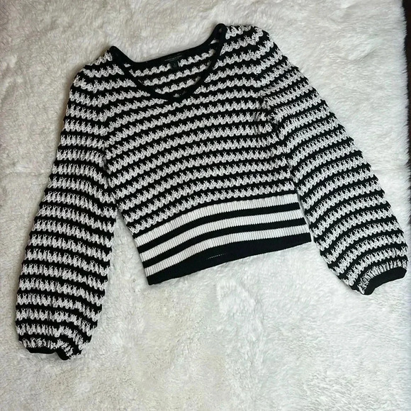 Black and white Marc New York sweater size Small - Picture 1 of 6